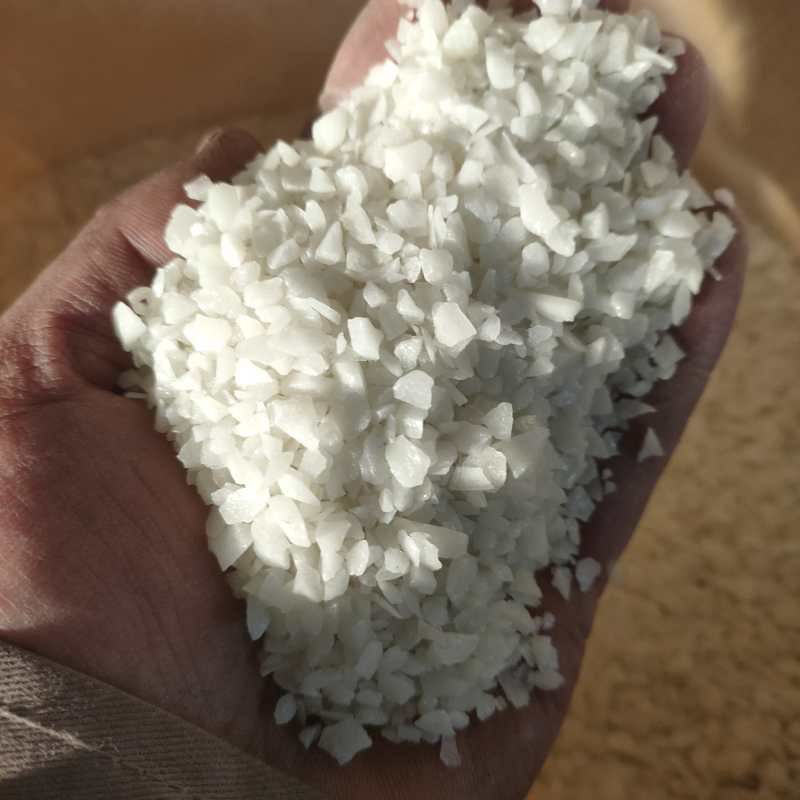 Dubaya Parlaq Daş Gəmi